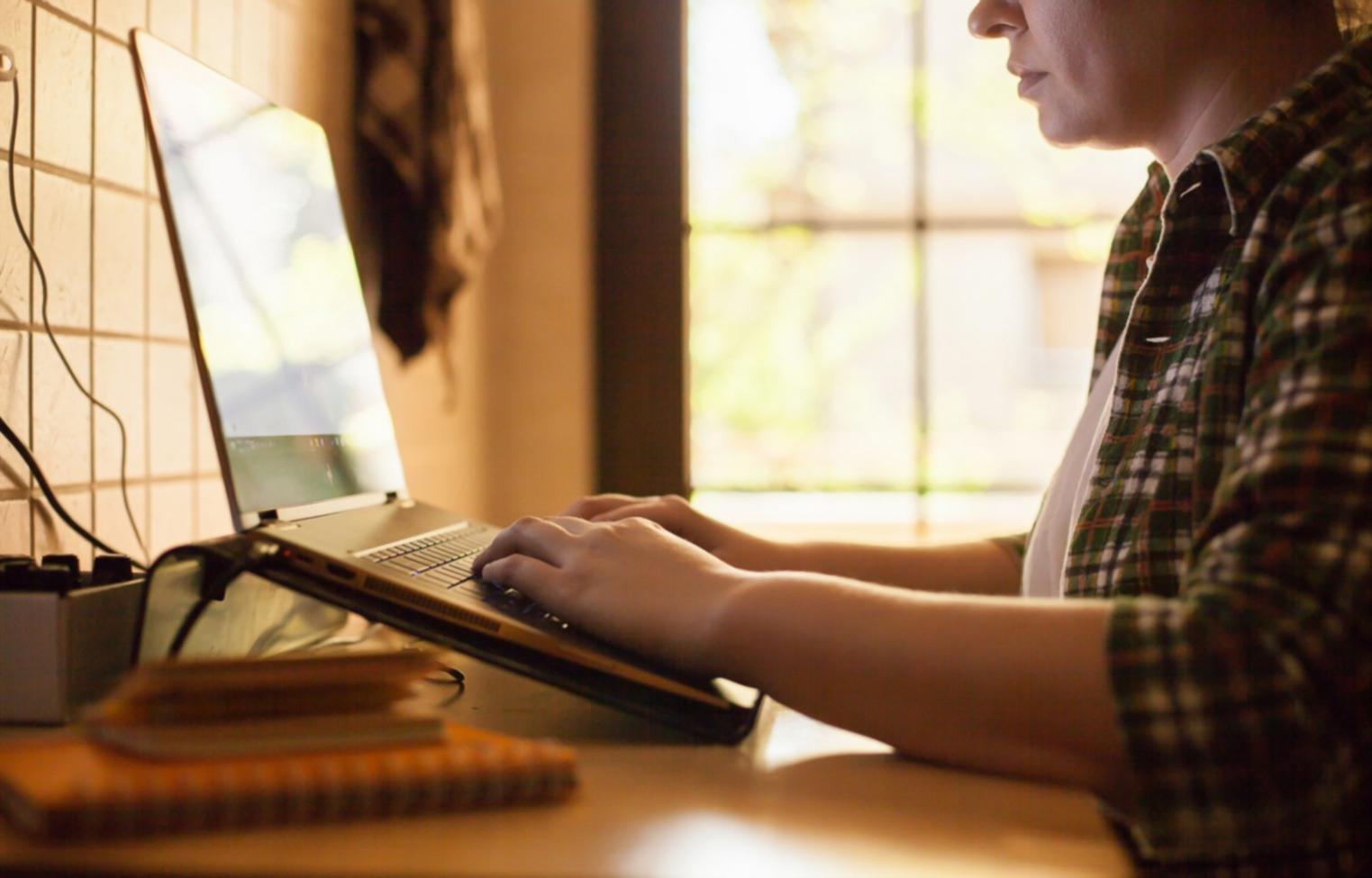 Tableau de bord financier avec indicateurs clés de performance